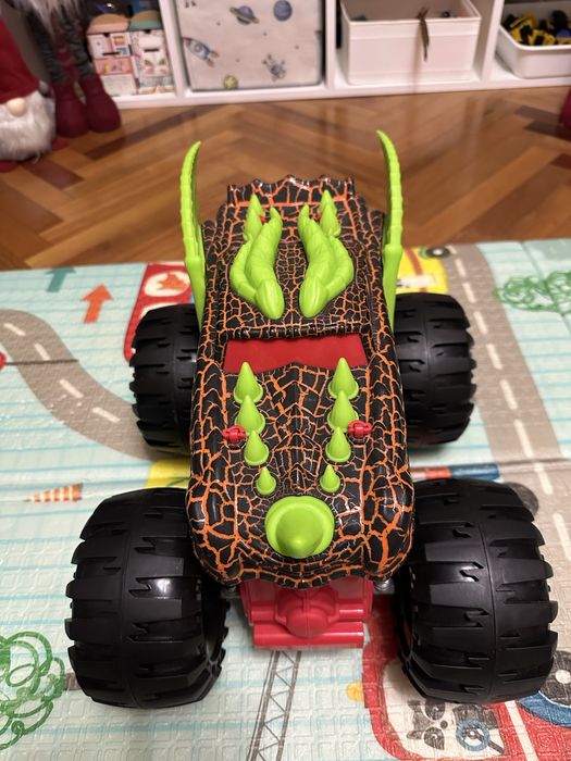 Дитяча машинка бетонозмішувач Bruder джип монстер-трак Dickie Toys