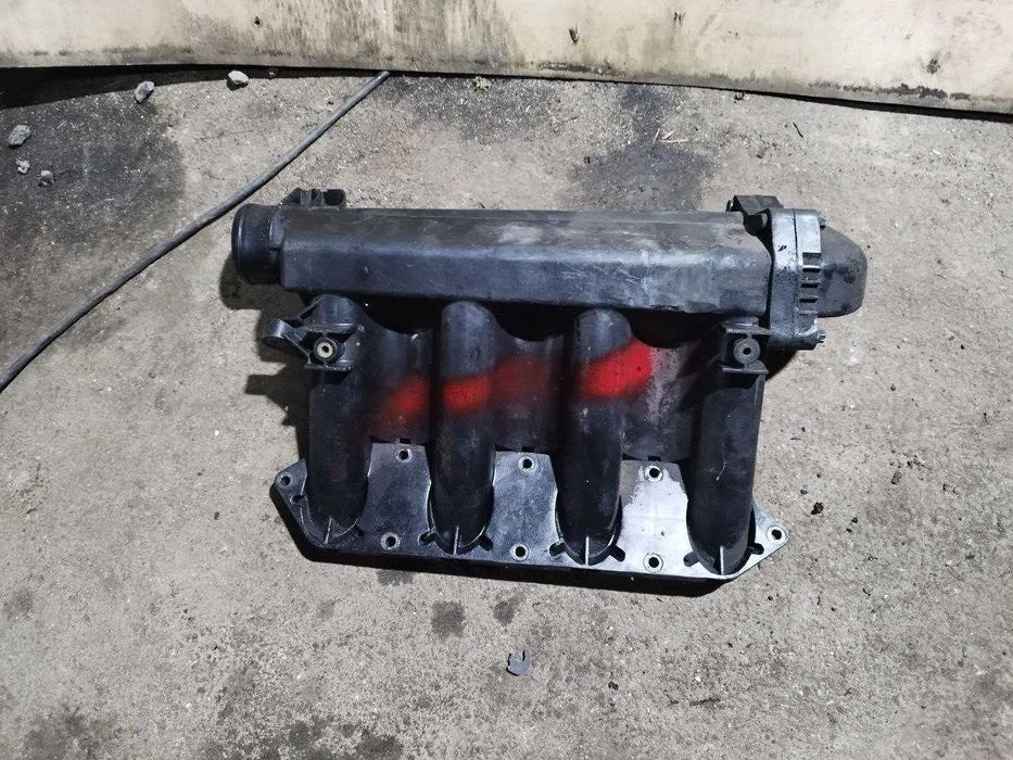 Колектор впускний Vito 638 / Sprinter 903 2.2 CDI OM611