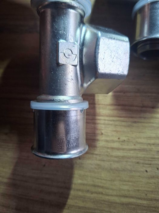 Kształtki złączki CO kolana pex  Maincor fi 1/2 3/4"