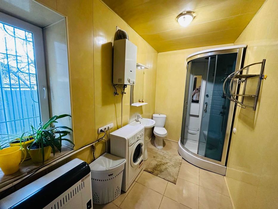 Оренда пів будинку в Тарасівці 100м2 з ремонтом та гаражем