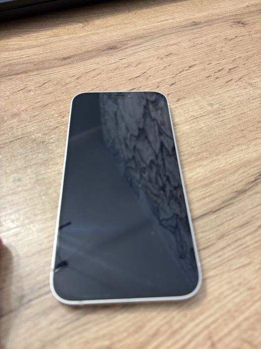 Iphone 12 stan idealny