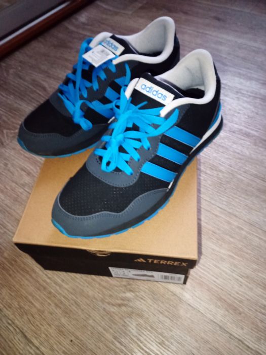 Кросівки Adidas 42 розмір ( 27 см)