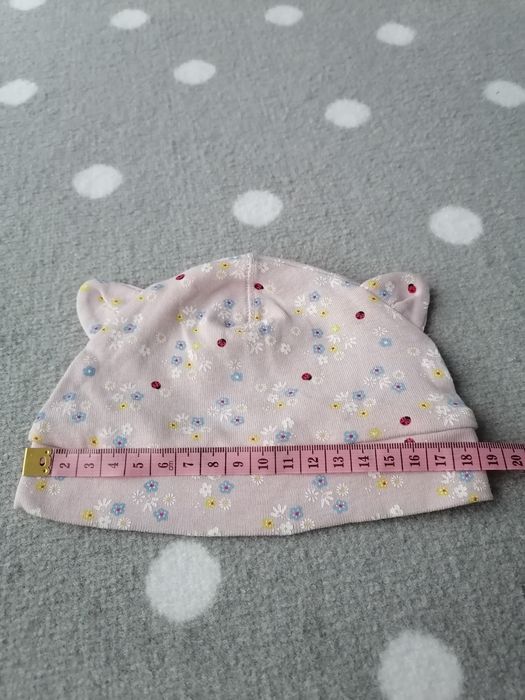 Zestaw czapeczek 3-6m