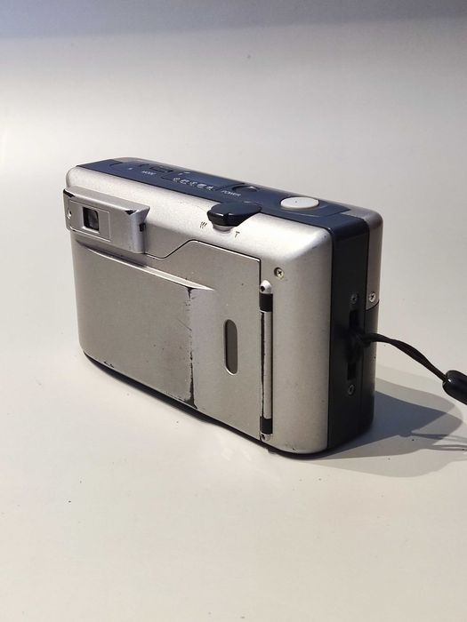 Konica Zup 110 VP – Camara Analógica