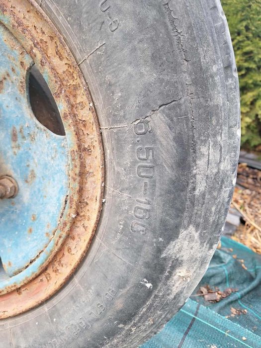 Oś hamowana na 2 koła