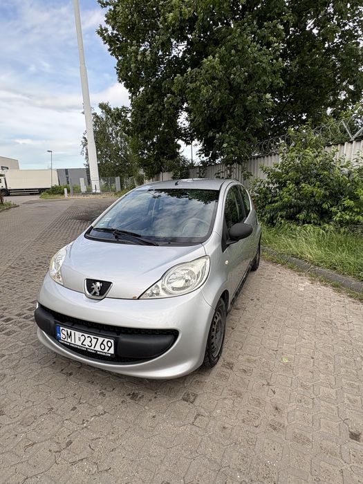 Peugeot 107 2005 rok