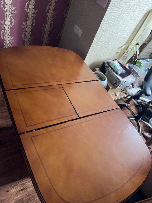 Продам стіл дуже гарної якості