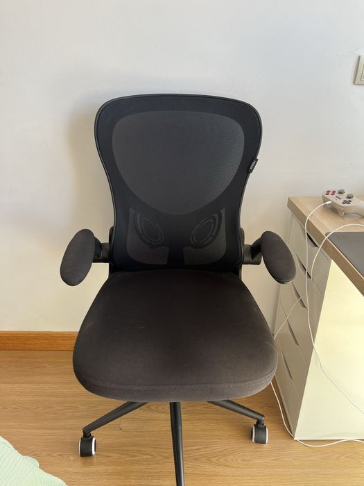 Cadeira de escritório ergonómica