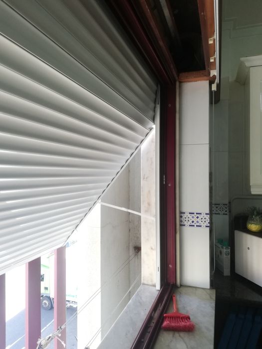 Estores, reparação e montagem todo tipo de estores