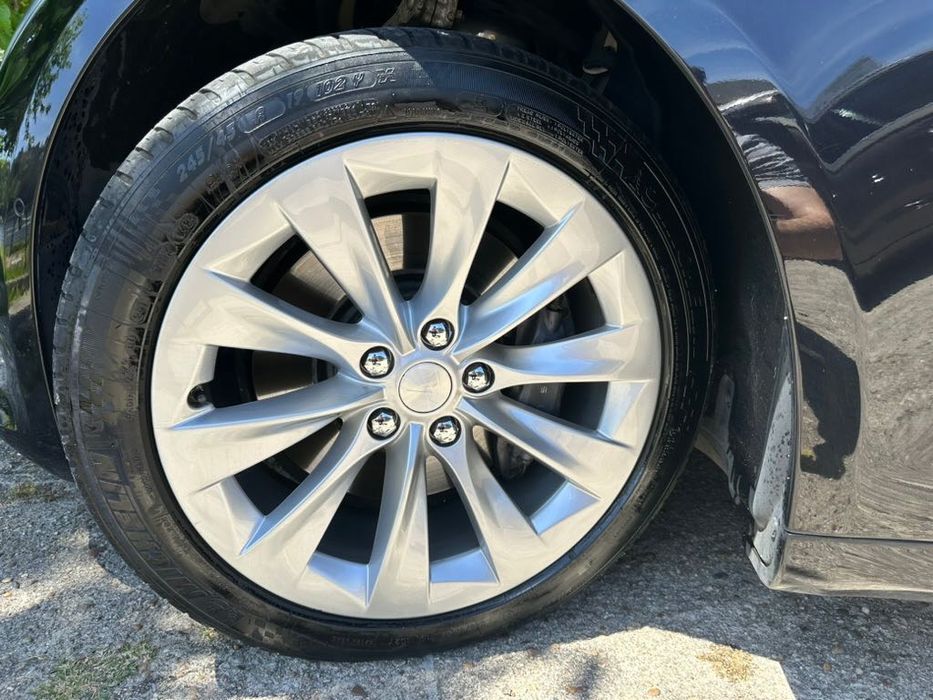 Tesla Model S 75D