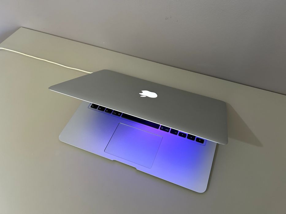 MacBook Air 13'' - 2015