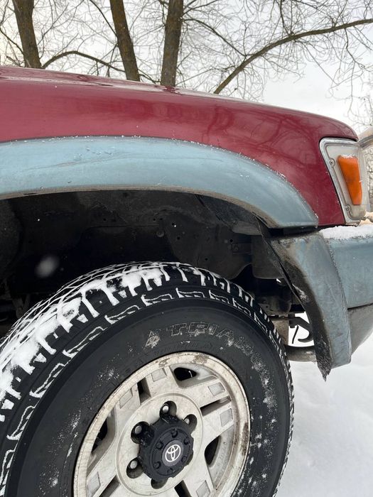 Toyota Hilux Surf 130