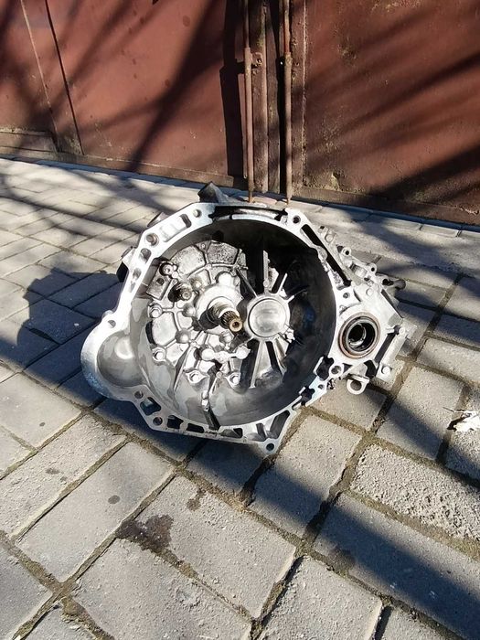 кпп кіа сід 1,6 на запчастини m6cf1 TZ68CU