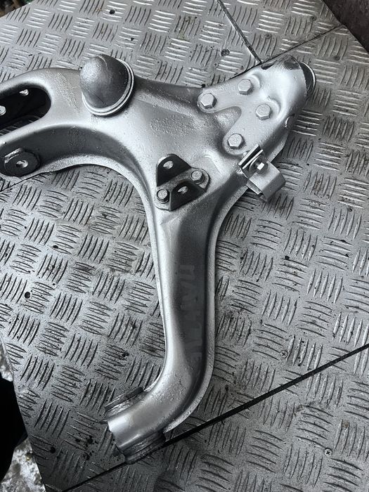 Рычаг нижний mitsubishi pajero sport 07г паджеро спорт