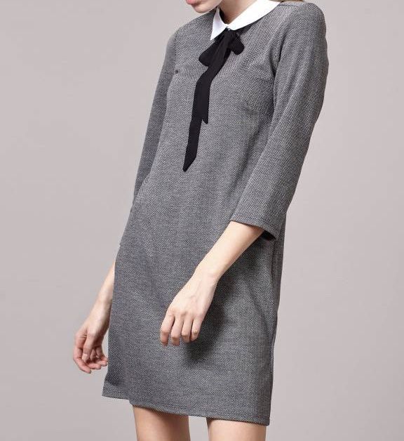 Sukienka Stradivarius z kołnierzykiem S