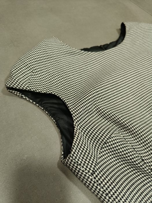 Sukienka w pepitkę Zara Basic