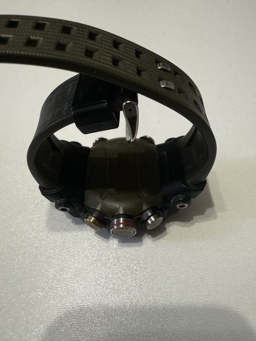 Продам годинник CASIO G-SHOCK карбон