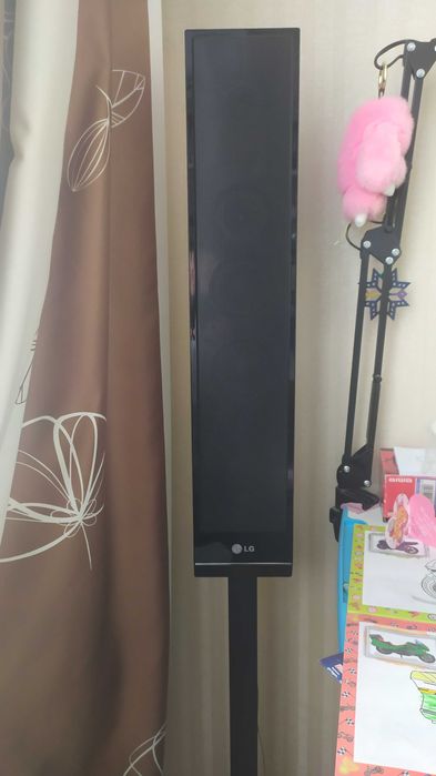 Продаю Домашний кинотеатр LG XH-T5020X