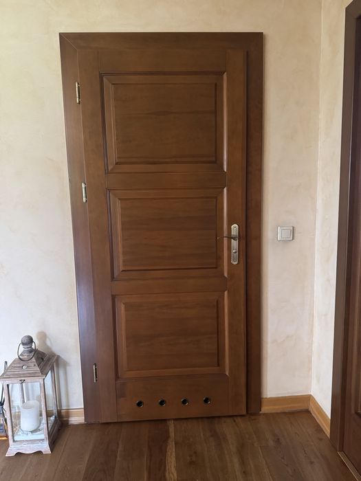 Drzwi drewniane wewnetrzne  wraz z oscieznicami