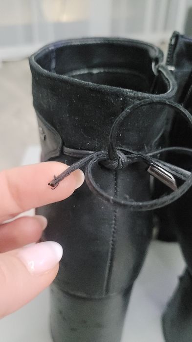 Czarne botki Wojas  ze skóry licow