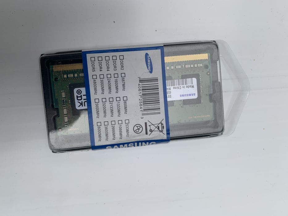 оператива ddr4 на 4гб была снята снового ноутбука