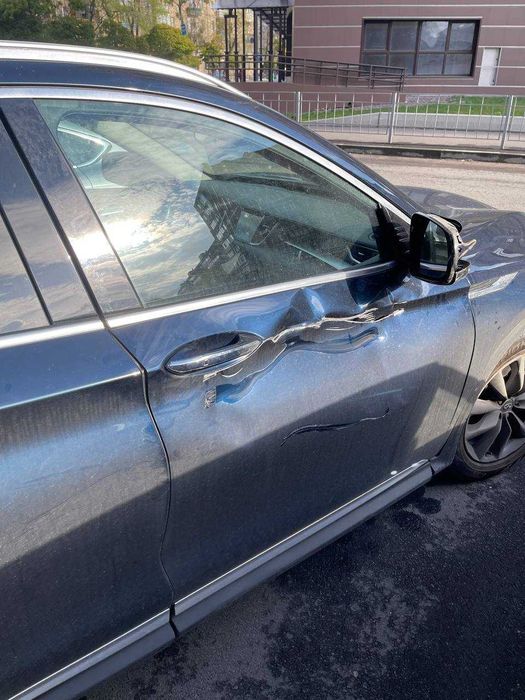 Дверь передня права Infiniti QX50