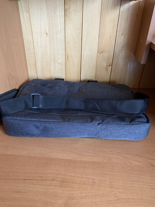 Сумка фірми “hp” сіра для ноутбука на 15.6 дюймів роз.40*29*6 см