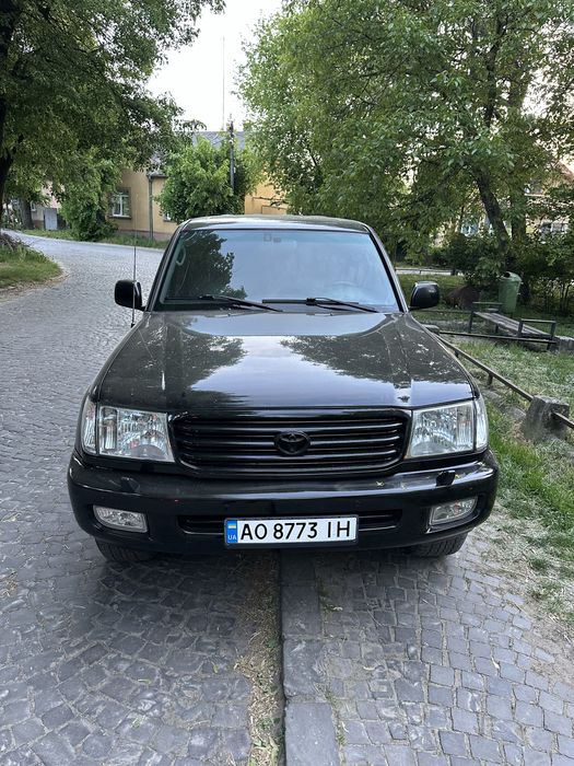 Toyota Land Cruiser 100 4.7 V8