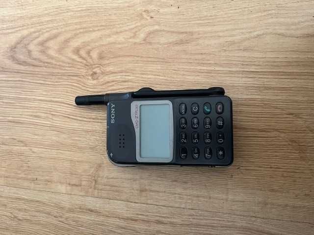 Telefon Sony CMD-Z1 Plus