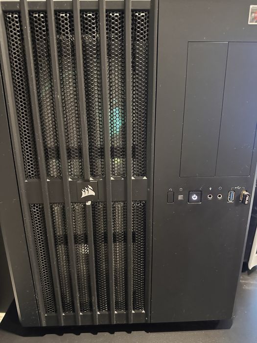 Komputer stacjonarny Game’ingowy