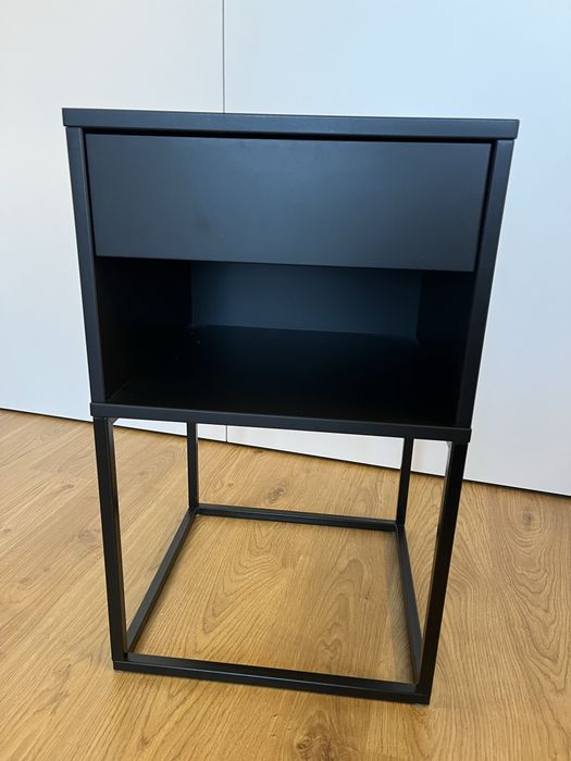 Stolik nocny VIKHAMMER