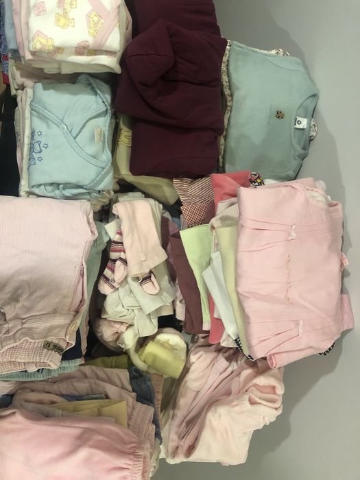 Lote de roupa de menina