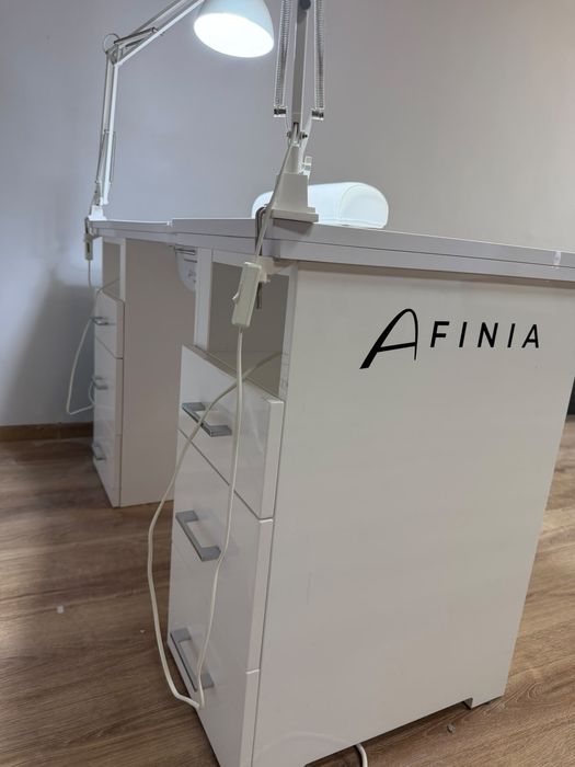 Stół kosmetyczny Afinia