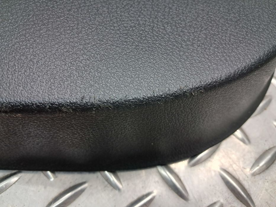 Обшивка двери карта дверная передняя правая VOLKSWAGEN  TIGUAN 09-17