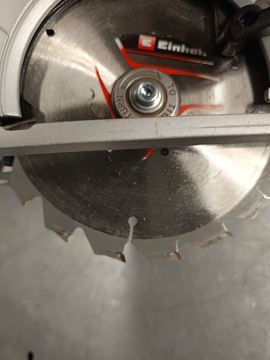 Akumulatorowa piła tarczowa Einhell TE-CS 18/150 Li SOLO