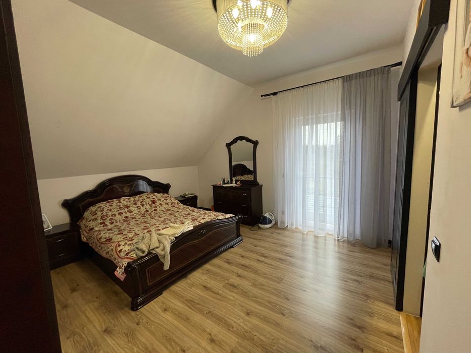 Будинок біля озера в Осокорках — комфорт, простір, гармонія з природою