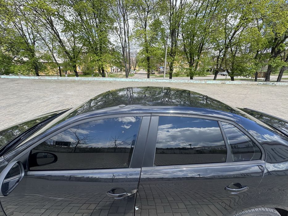 Продам Volkswagen Jetta Mk5 (2007) — 1.9 TDI