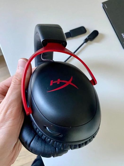 HyperX Cloud III wireless