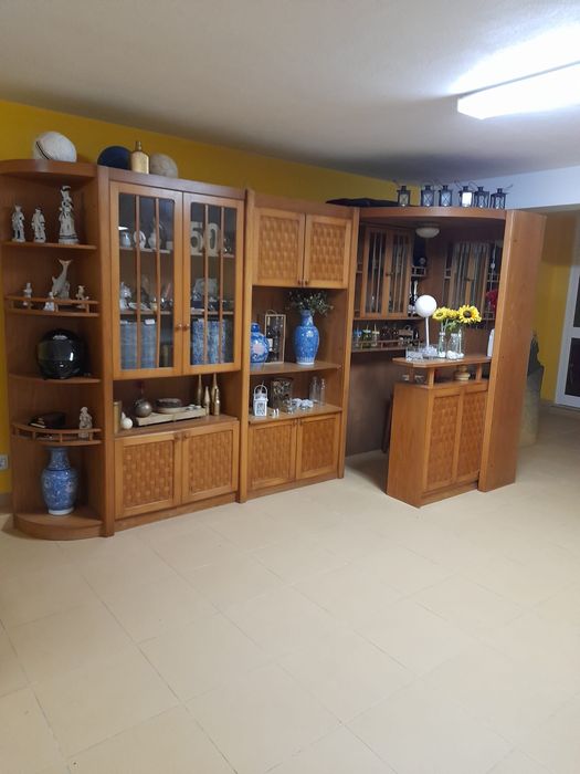 Móvel bar em madeira