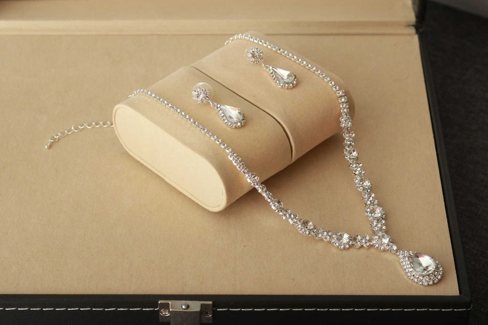 B5.10 Hit Zestaw biżuterii z białymi kamieniami i cyrkoniami 2 cz.ślub