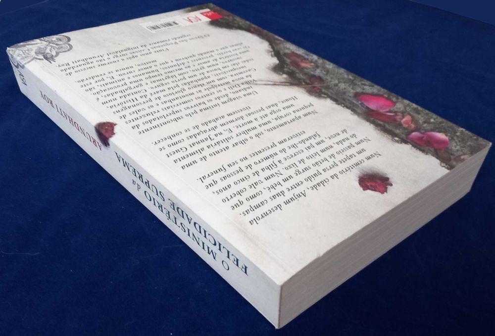 Livro O Ministério da Felicidade Suprema de Arundhati Roy [Portes Inc]