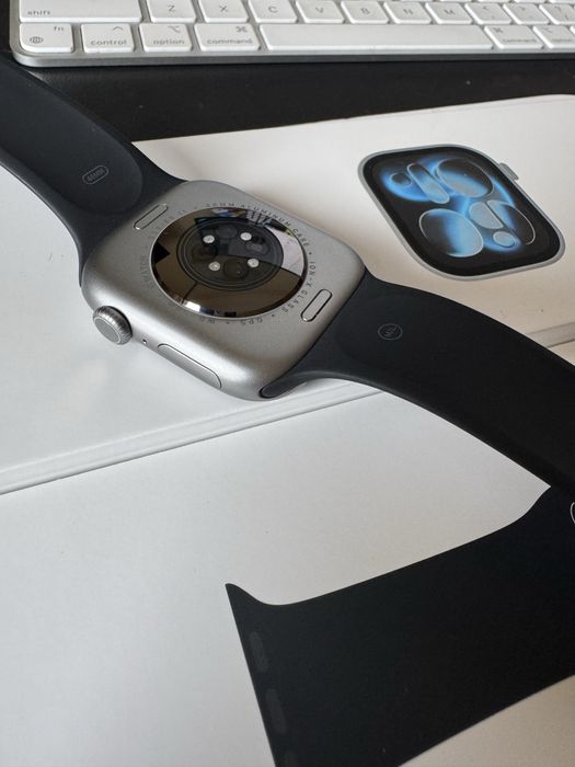 Apple Watch Series 11 46mm Space Grey