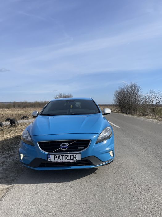 Продам Volvo v40 2014 рік