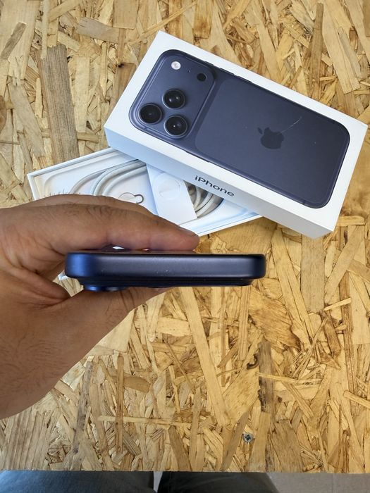 iPhone 17 Pro Deep Blue 256Gb