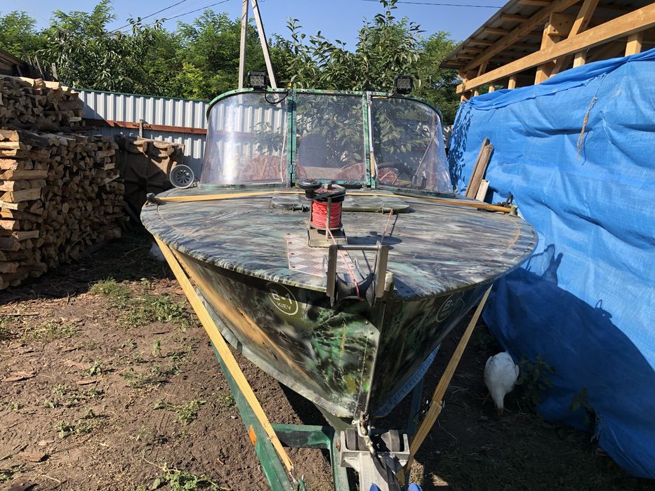 Лодка Прогресс 2  55 ямаха мотор 2т