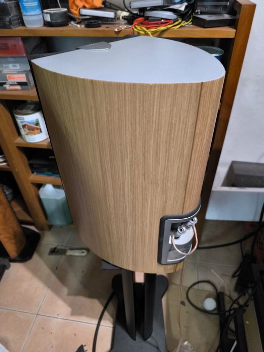 Colunas Focal Profile 908