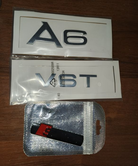 Шильники багажника ауді А6