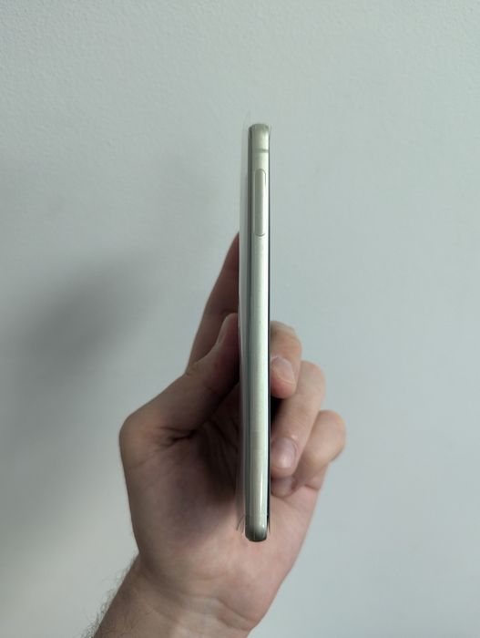 Samsung Galaxy S21 FE НОВИЙ 2 SIM 128 GB Neverlock