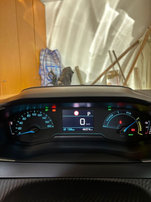 Reservado Peugeot e-208  50kw