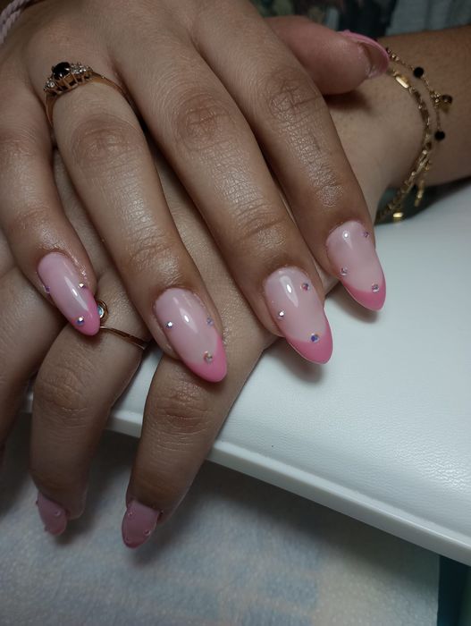 Pazurki na wiosnę - stylizacja i regeneracja